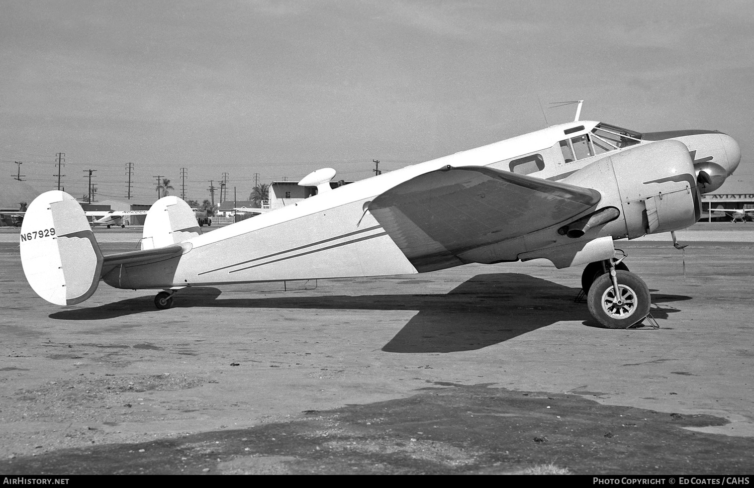 Aircraft Photo of N67929 | Beech C18S | AirHistory.net #192746