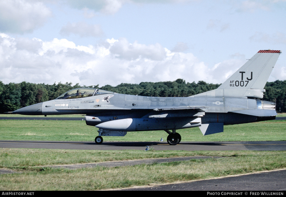 Aircraft Photo of 82-1007 / AF82-007 | General Dynamics F-16A Fighting Falcon | USA - Air Force | AirHistory.net #192824