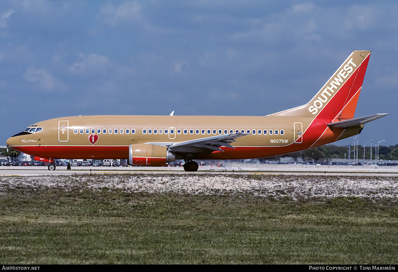 Aircraft Photo of N607SW | Boeing 737-3H4 | Southwest Airlines | AirHistory.net #192845