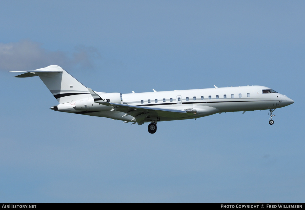 Aircraft Photo of N244DS | Bombardier Global 6000 (BD-700-1A10) | AirHistory.net #192909