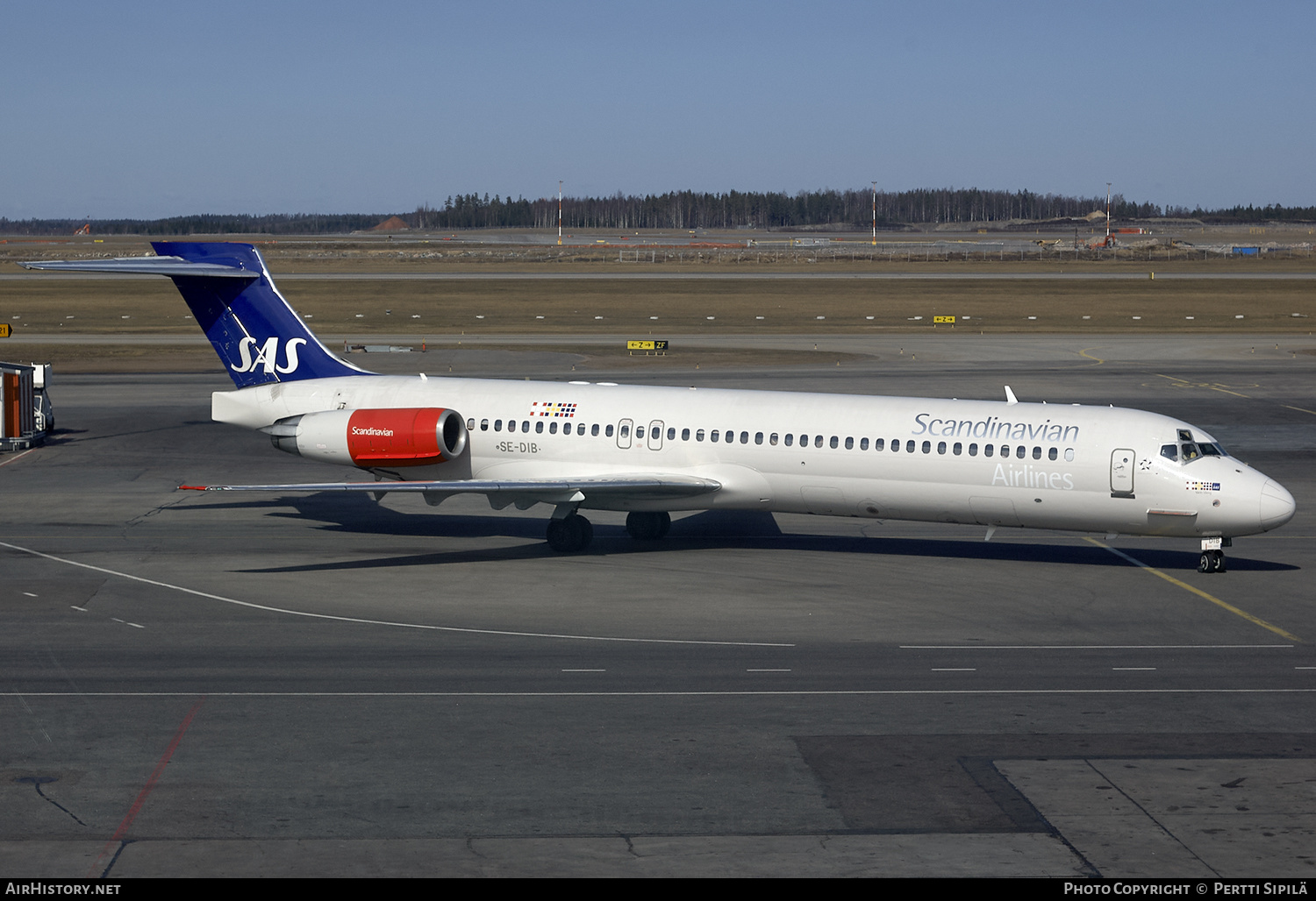 Aircraft Photo of SE-DIB | McDonnell Douglas MD-87 (DC-9-87) | Scandinavian Airlines - SAS | AirHistory.net #192935