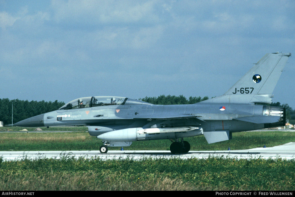 Aircraft Photo of J-657 | General Dynamics F-16B Fighting Falcon | Netherlands - Air Force | AirHistory.net #193123