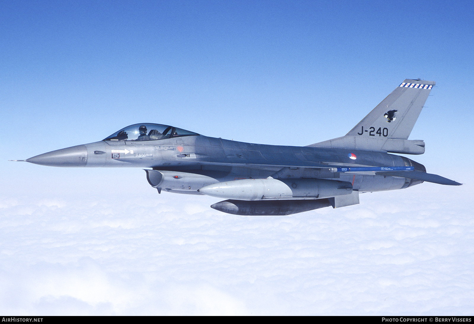 Aircraft Photo of J-240 | General Dynamics F-16A Fighting Falcon | Netherlands - Air Force | AirHistory.net #193170