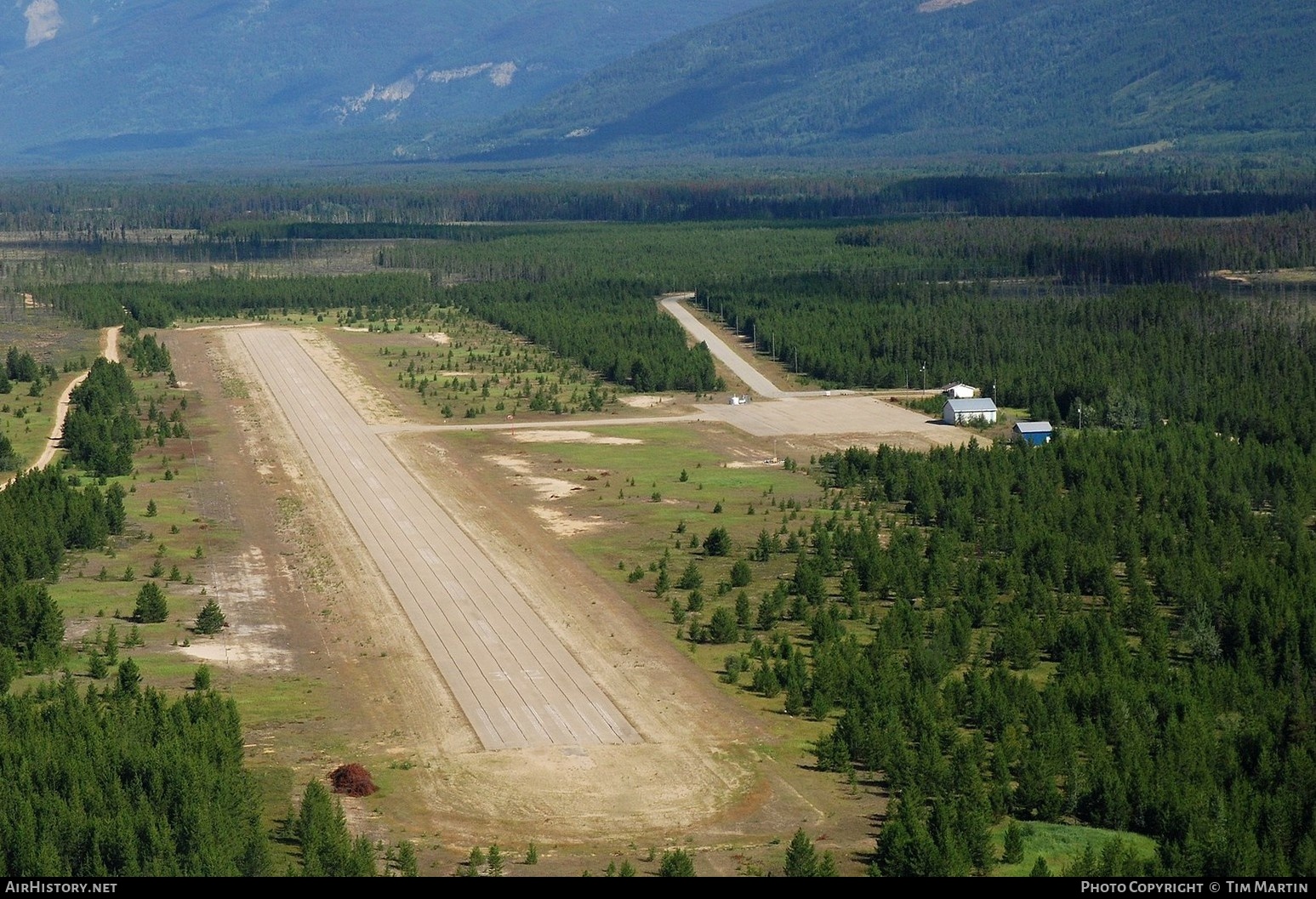Airport photo of Valemount (CAH4) in British Columbia, Canada | AirHistory.net #193265