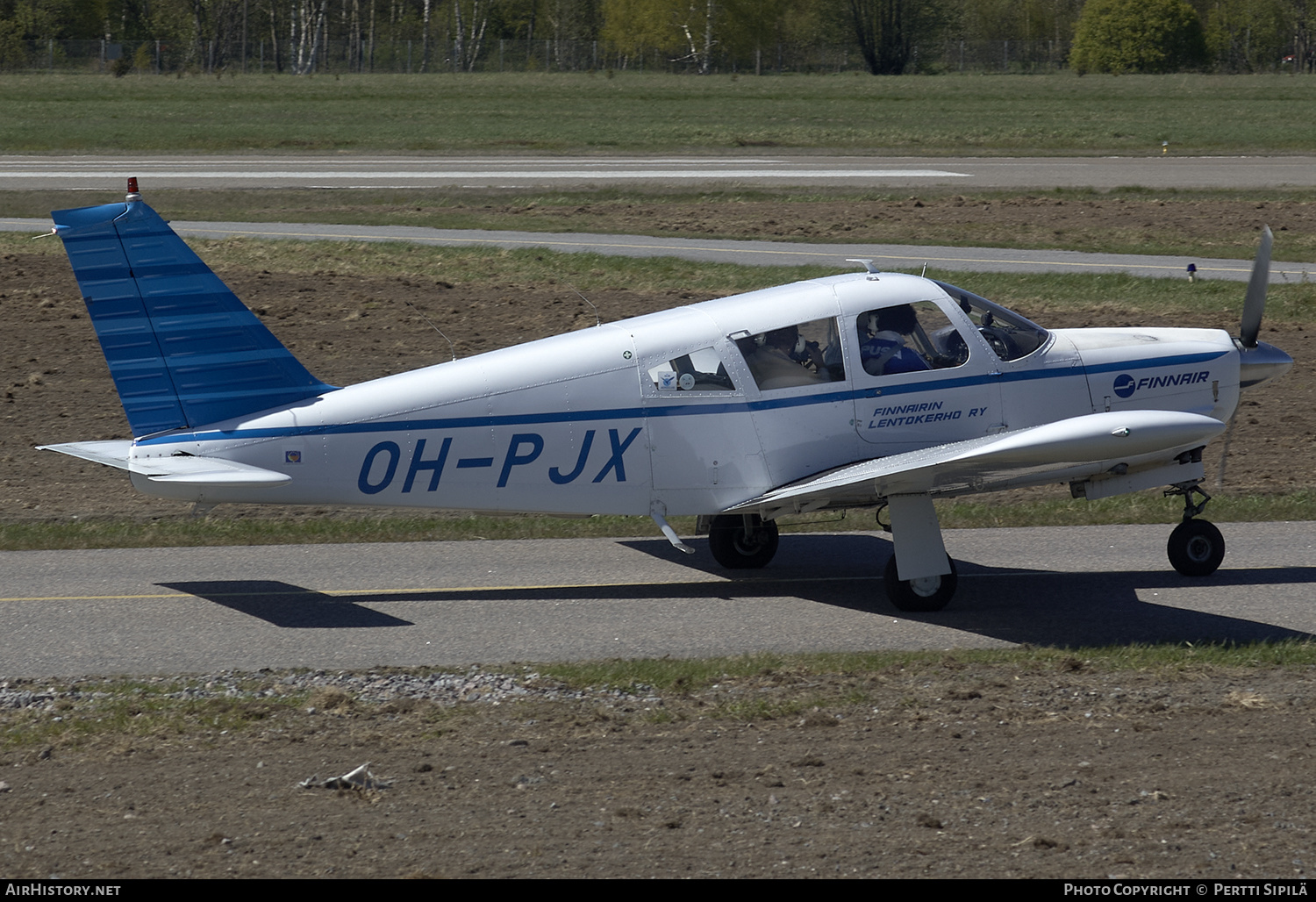 Aircraft Photo of OH-PJX | Piper PA-28R-200 Cherokee Arrow | Finnairin Lentokerho | AirHistory.net #193358