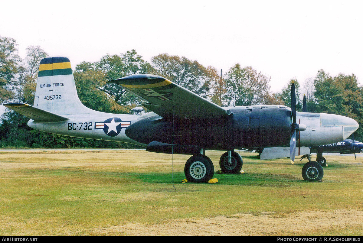 Aircraft Photo of 44-35732 / 435732 | Douglas B-26C Invader | USA - Air Force | AirHistory.net #193463