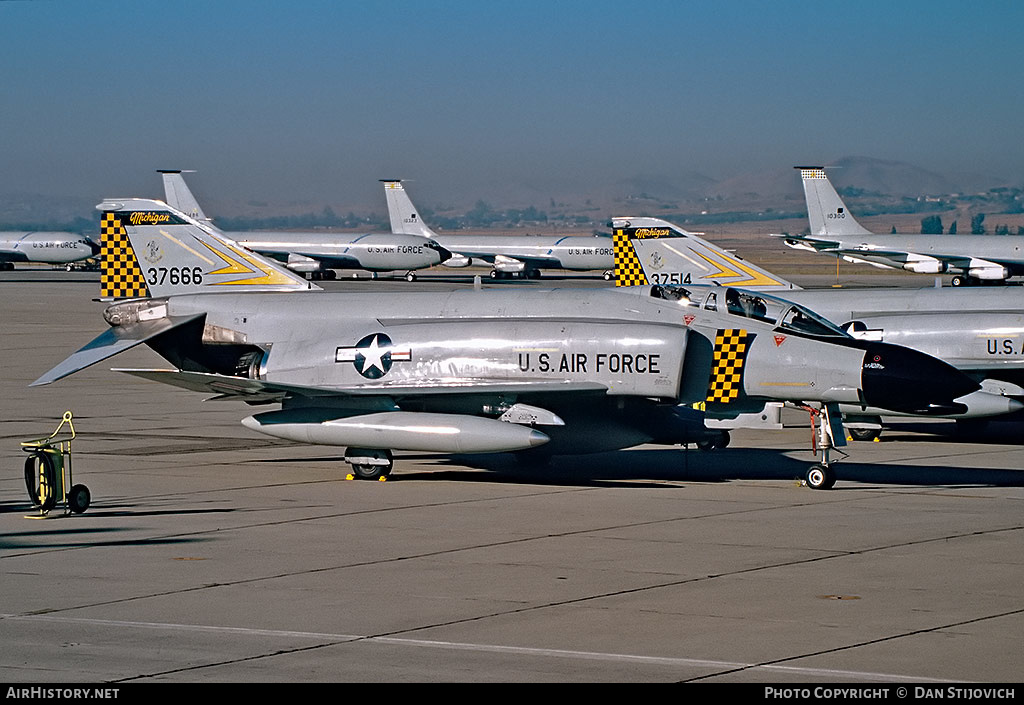 Aircraft Photo of 63-7666 / 37666 | McDonnell F-4C Phantom II | USA - Air Force | AirHistory.net #193759