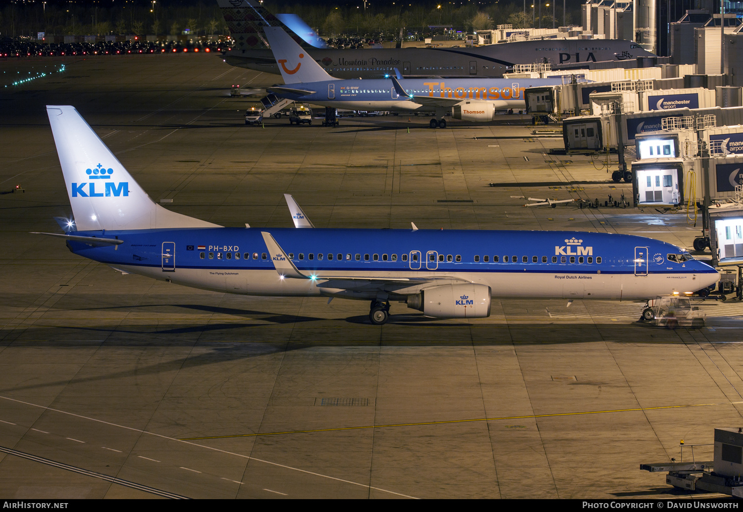 Aircraft Photo of PH-BXD | Boeing 737-8K2 | KLM - Royal Dutch Airlines | AirHistory.net #193804