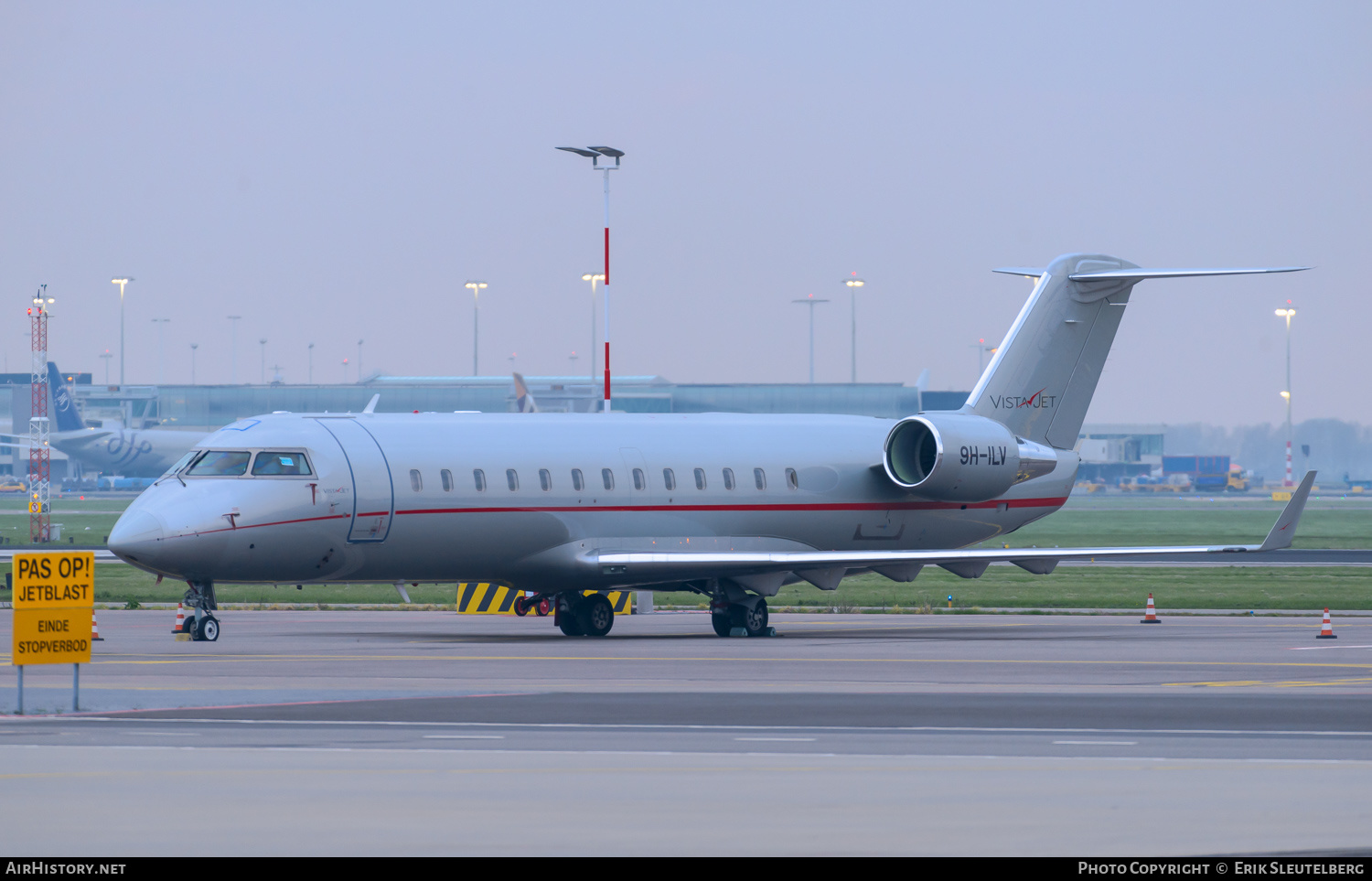 Aircraft Photo of 9H-ILV | Bombardier Challenger 850 (CRJ-200SE/CL-600-2B19) | VistaJet | AirHistory.net #193861