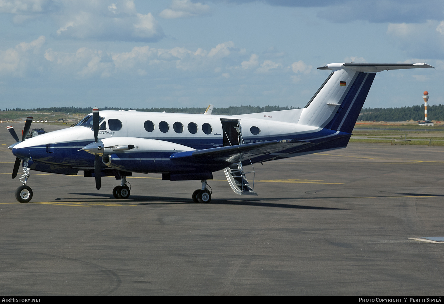 Aircraft Photo of D-IFUN | Beech 200 Super King Air | AirHistory.net #194127