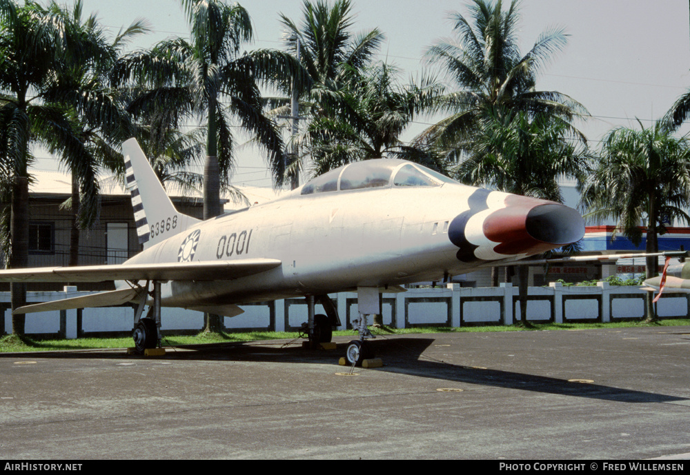 Aircraft Photo of 0001 | North American F-100F Super Sabre | Taiwan - Air Force | AirHistory.net #194312