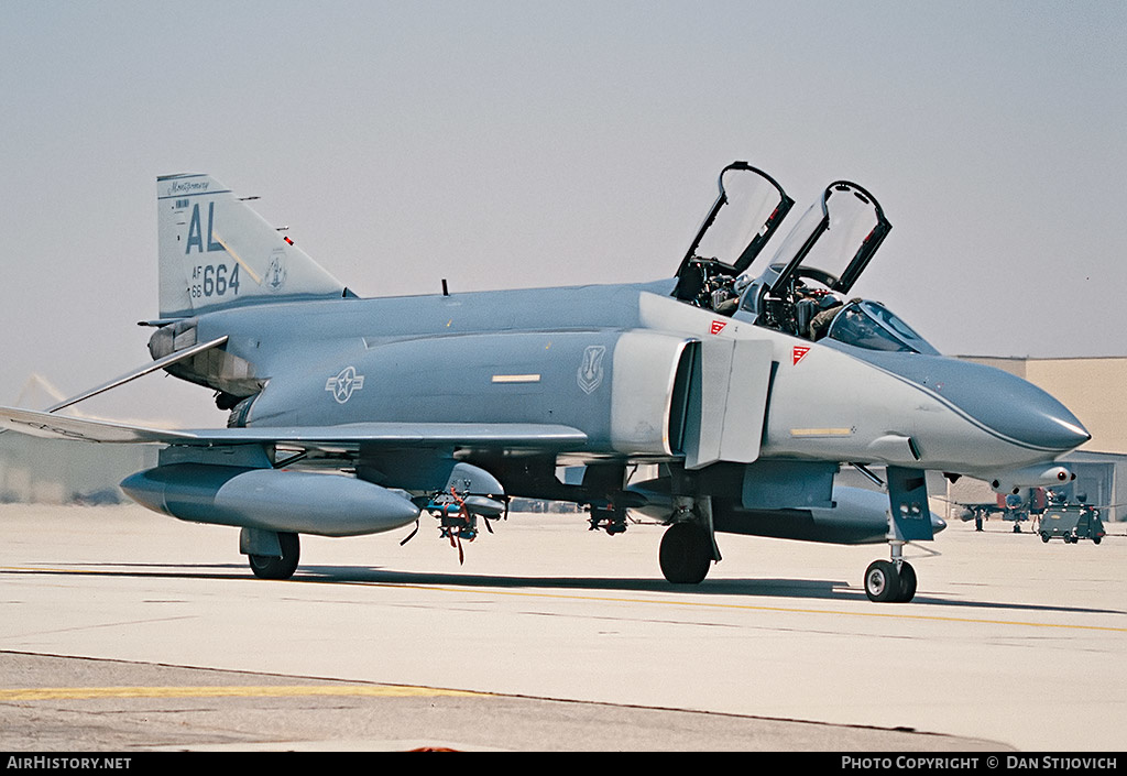 Aircraft Photo of 66-7664 / AF66-664 | McDonnell Douglas F-4D Phantom II | USA - Air Force | AirHistory.net #194582