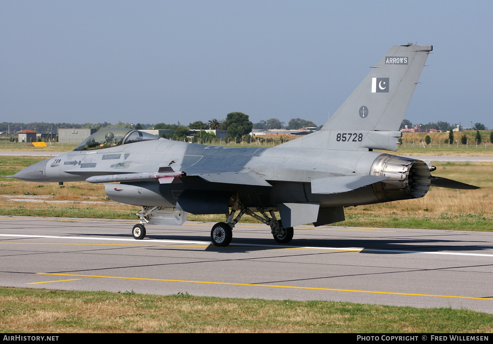 Aircraft Photo of 85728 | General Dynamics F-16A Fighting Falcon | Pakistan - Air Force | AirHistory.net #194643