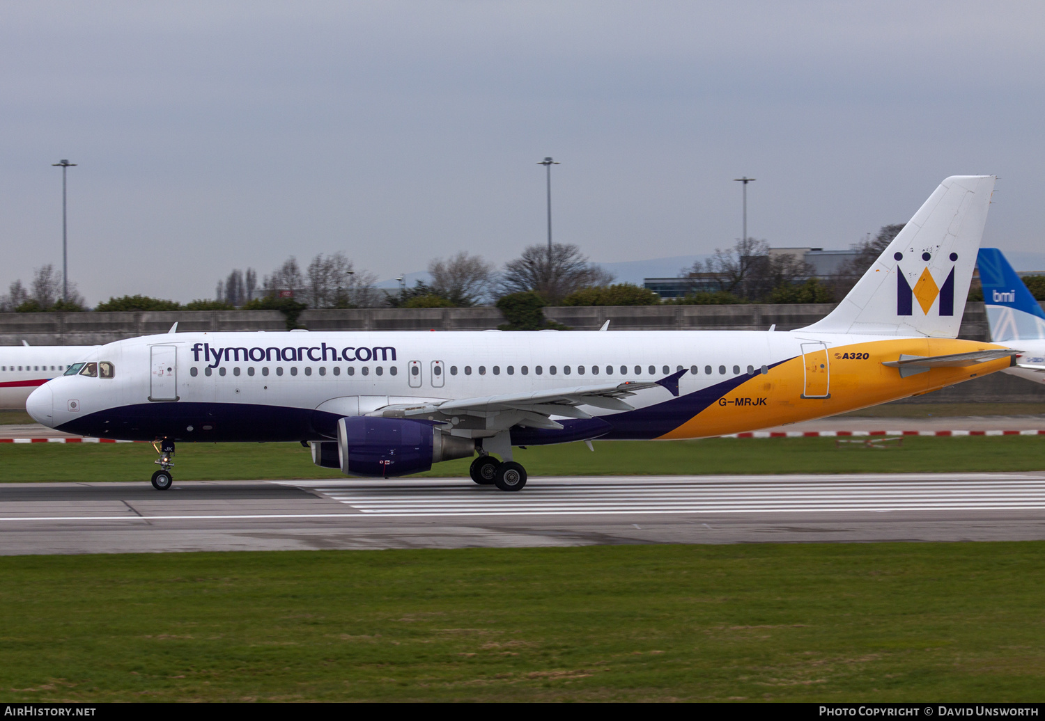 Aircraft Photo of G-MRJK | Airbus A320-214 | Monarch Airlines | AirHistory.net #194808