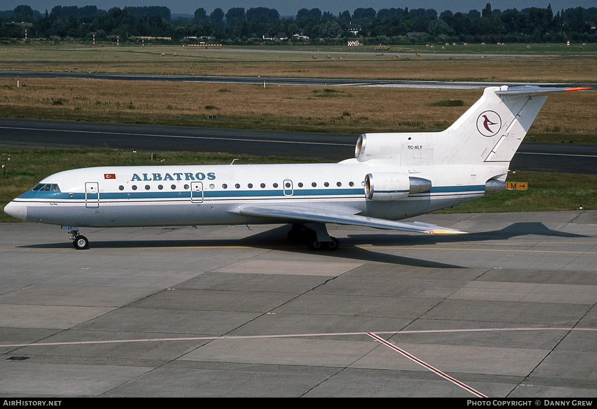Aircraft Photo of TC-ALY | Yakovlev Yak-42D | Albatros Airlines | AirHistory.net #194853