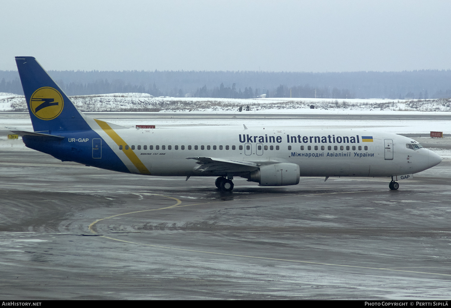 Aircraft Photo of UR-GAP | Boeing 737-4Z9 | Ukraine International Airlines | AirHistory.net #195135