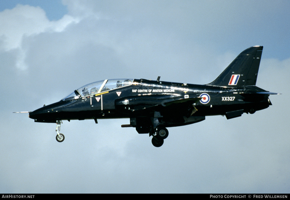 Aircraft Photo of XX327 | British Aerospace Hawk T.1 | UK - Air Force | AirHistory.net #195275