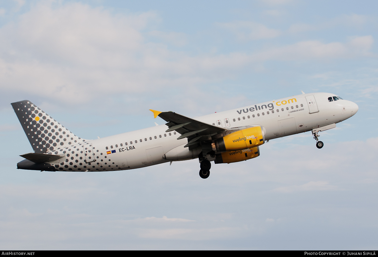Aircraft Photo of EC-LRA | Airbus A320-232 | Vueling Airlines | AirHistory.net #195280