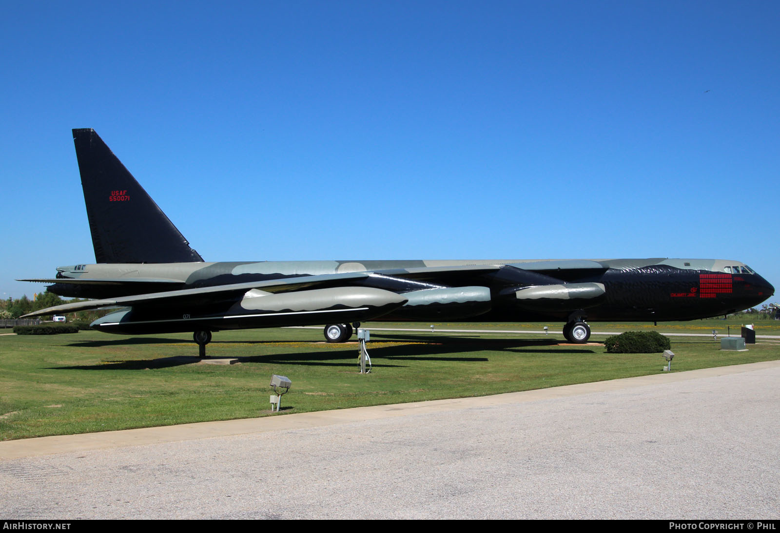 Aircraft Photo of 55-071 / 50071 | Boeing B-52D Stratofortress | USA - Air Force | AirHistory.net #195393