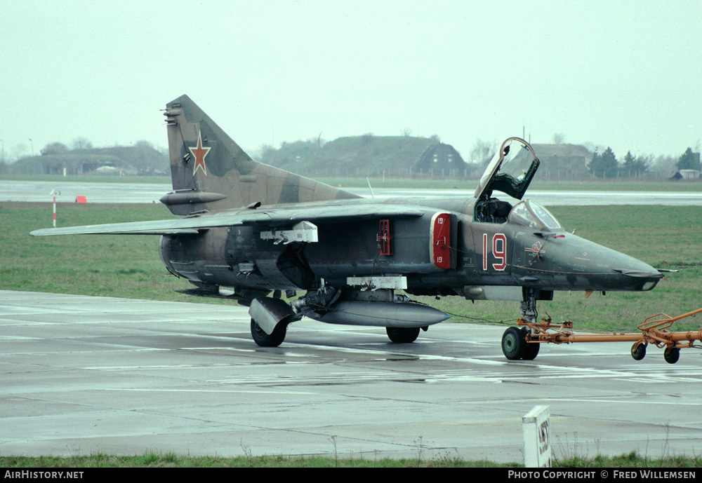 Aircraft Photo of 19 red | Mikoyan-Gurevich MiG-27M | Russia - Air Force | AirHistory.net #195508