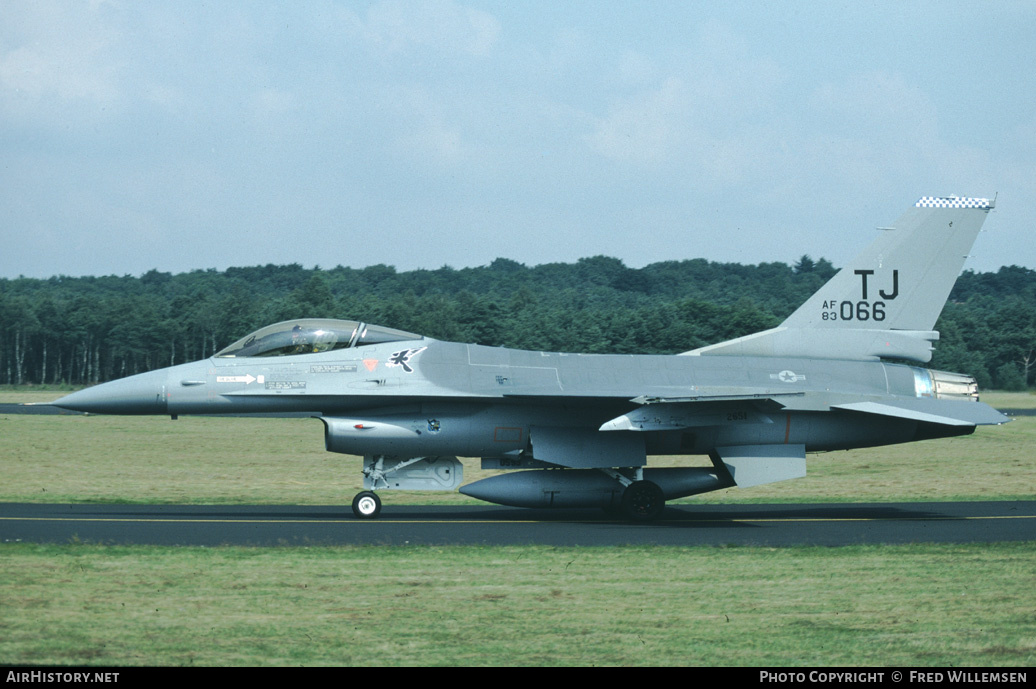 Aircraft Photo of 83-1066 / AF83-066 | General Dynamics F-16A Fighting Falcon | USA - Air Force | AirHistory.net #195519