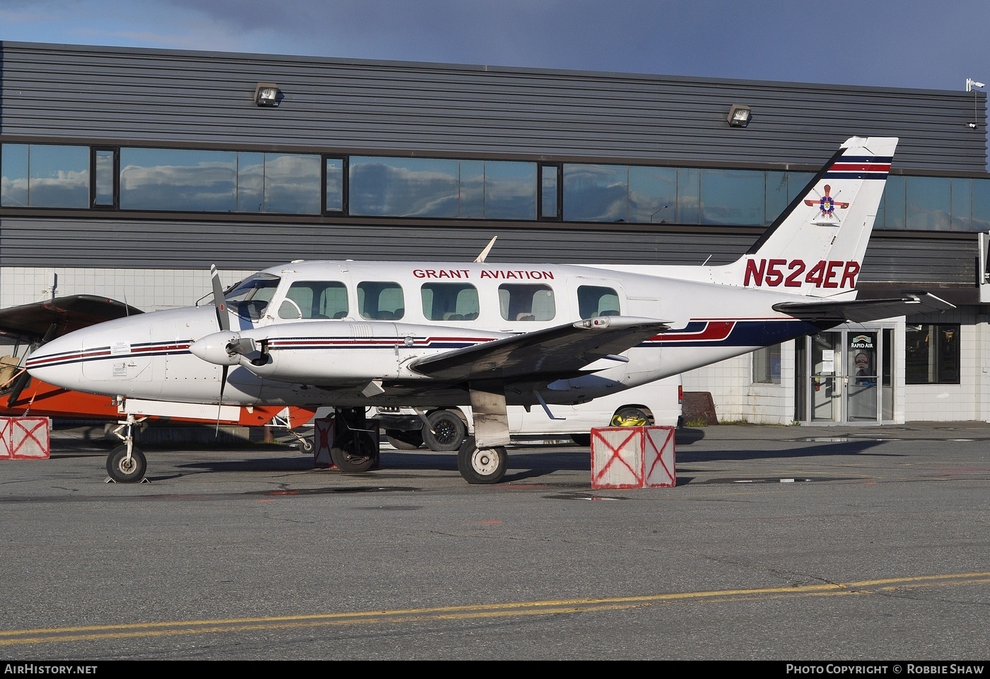 Aircraft Photo of N524ER | Piper PA-31-350 Chieftain | Grant Aviation | AirHistory.net #195607
