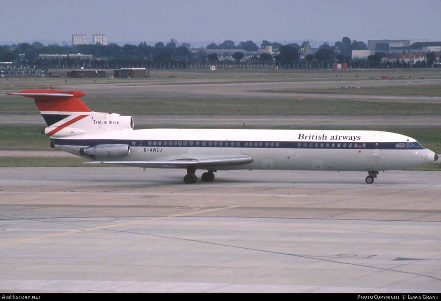 Aircraft Photo of G-AWZJ | Hawker Siddeley HS-121 Trident 3B | British Airways | AirHistory.net #195825