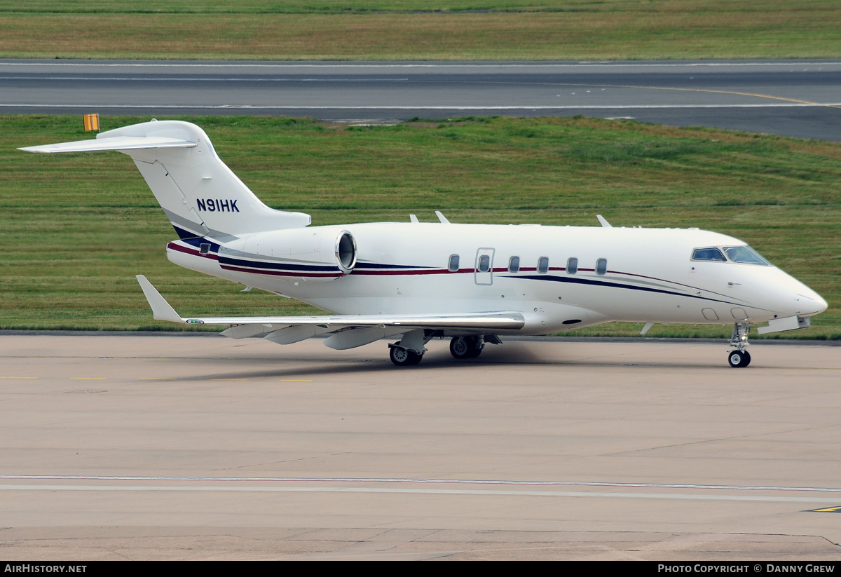 Aircraft Photo of N91HK | Bombardier Challenger 300 (BD-100-1A10) | AirHistory.net #195968