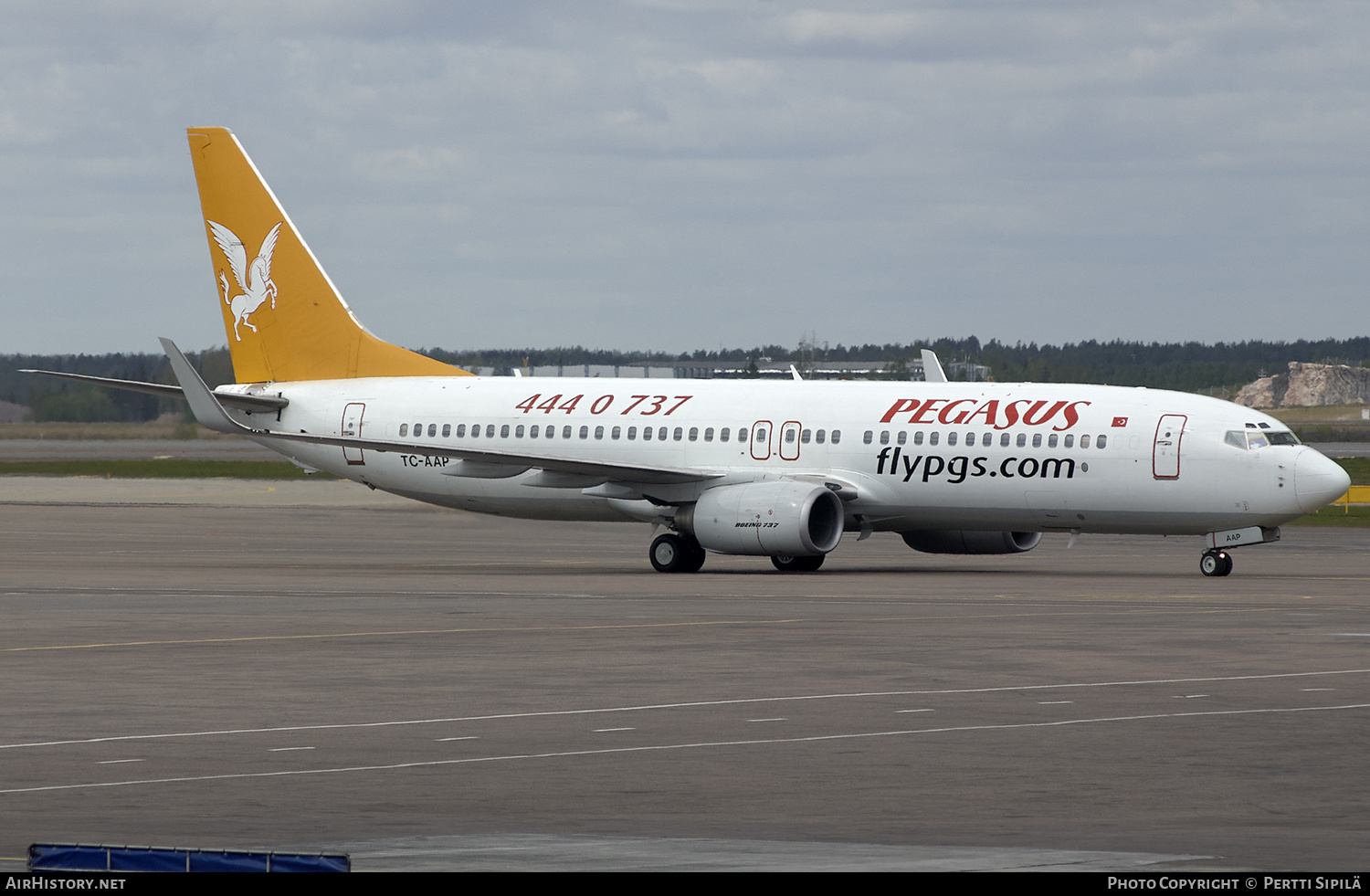 Aircraft Photo of TC-AAP | Boeing 737-86N | Pegasus Airlines | AirHistory.net #195972