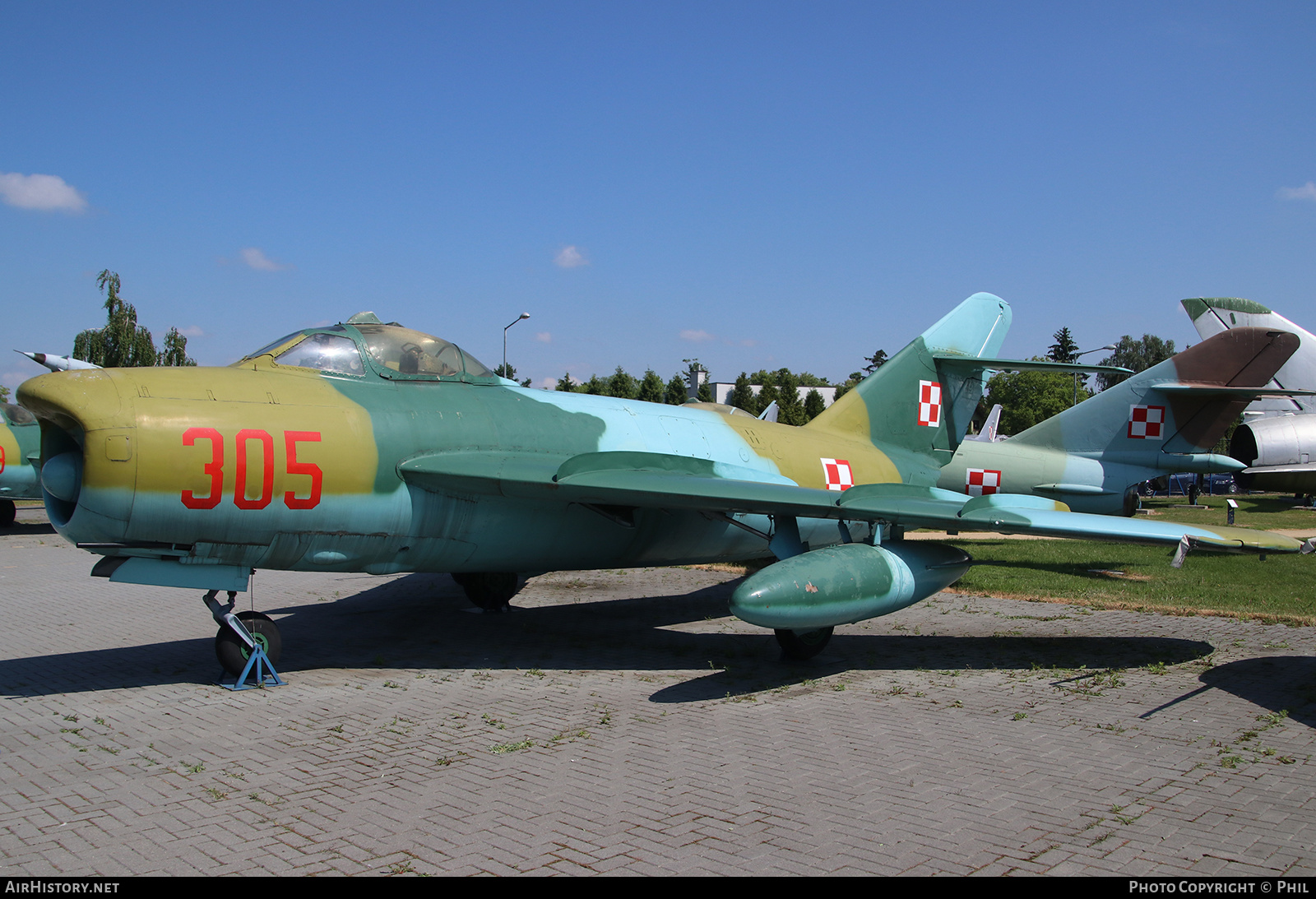 Aircraft Photo of 305 | Mikoyan-Gurevich MiG-17PF | Poland - Air Force | AirHistory.net #195985