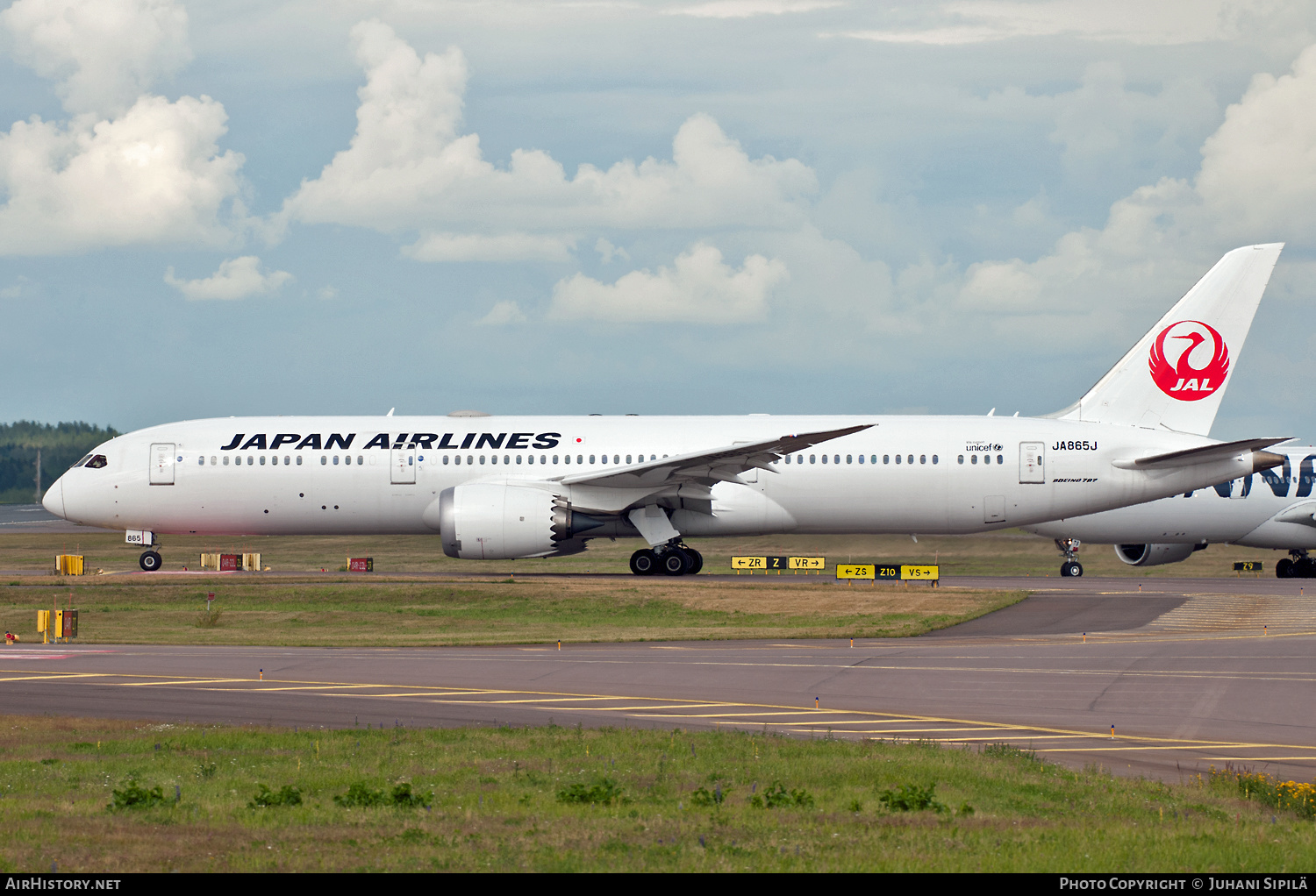 Aircraft Photo of JA865J | Boeing 787-9 Dreamliner | Japan Airlines - JAL | AirHistory.net #196002