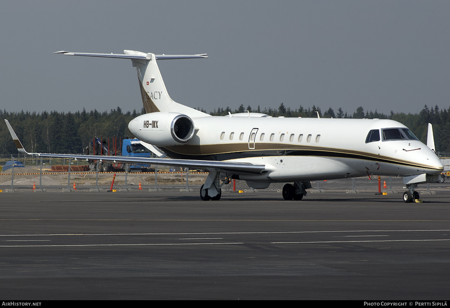 Aircraft Photo of HB-IWX | Embraer Legacy 600 (EMB-135BJ) | AirHistory.net #196007