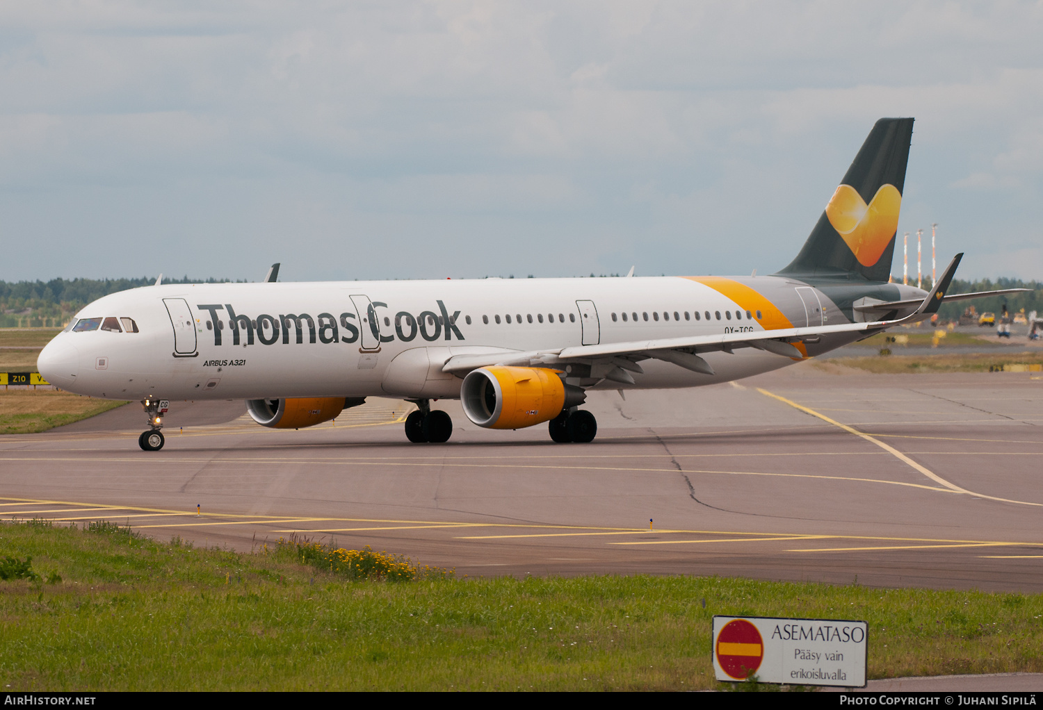 Aircraft Photo of OY-TCG | Airbus A321-211 | Thomas Cook Airlines | AirHistory.net #196011