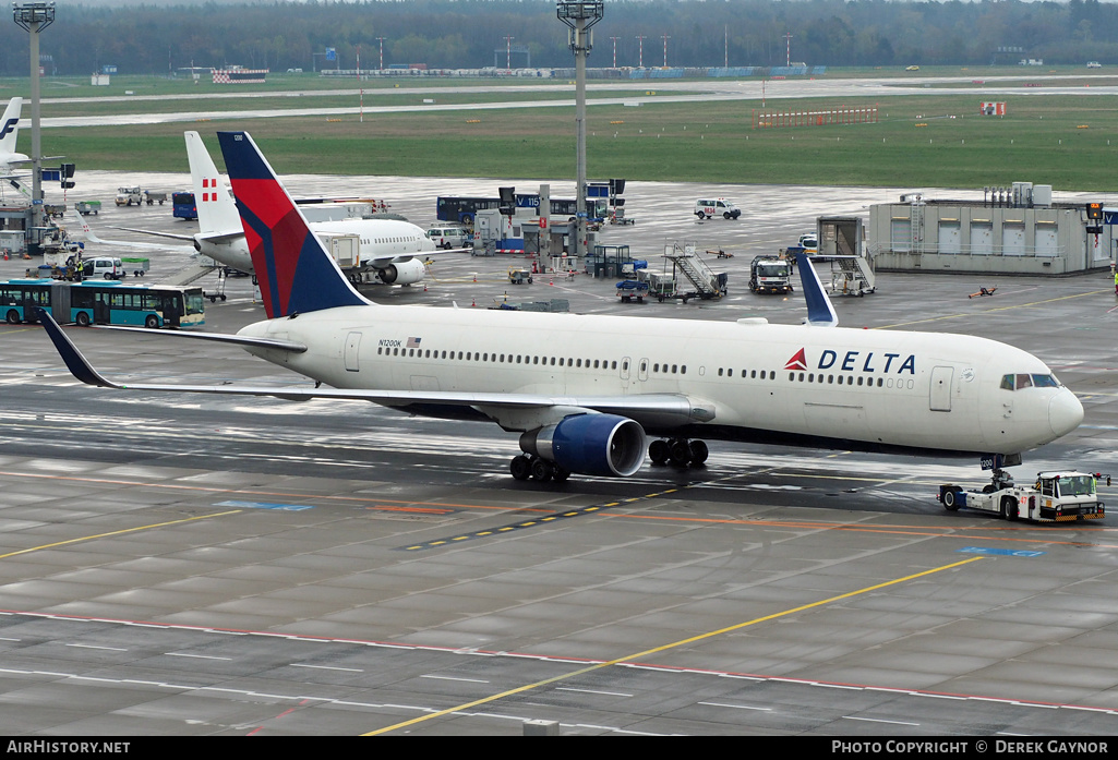 Aircraft Photo of N1200K | Boeing 767-332/ER | Delta Air Lines | AirHistory.net #196144