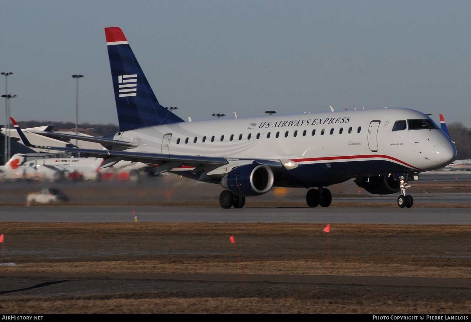 Aircraft Photo of N120HQ | Embraer 175LR (ERJ-170-200LR) | US Airways Express | AirHistory.net #196267