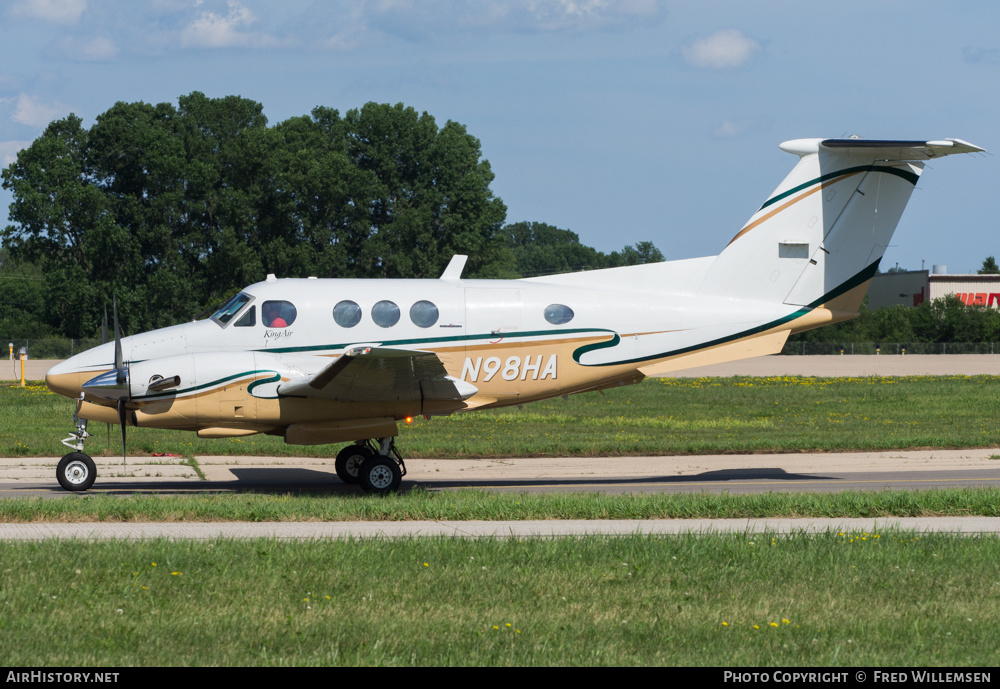 Aircraft Photo of N98HA | Beech F90 King Air | AirHistory.net #196346