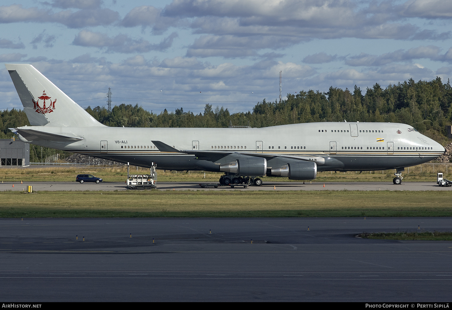 Aircraft Photo of V8-ALI | Boeing 747-430 | Brunei Sultan's Flight | AirHistory.net #196425