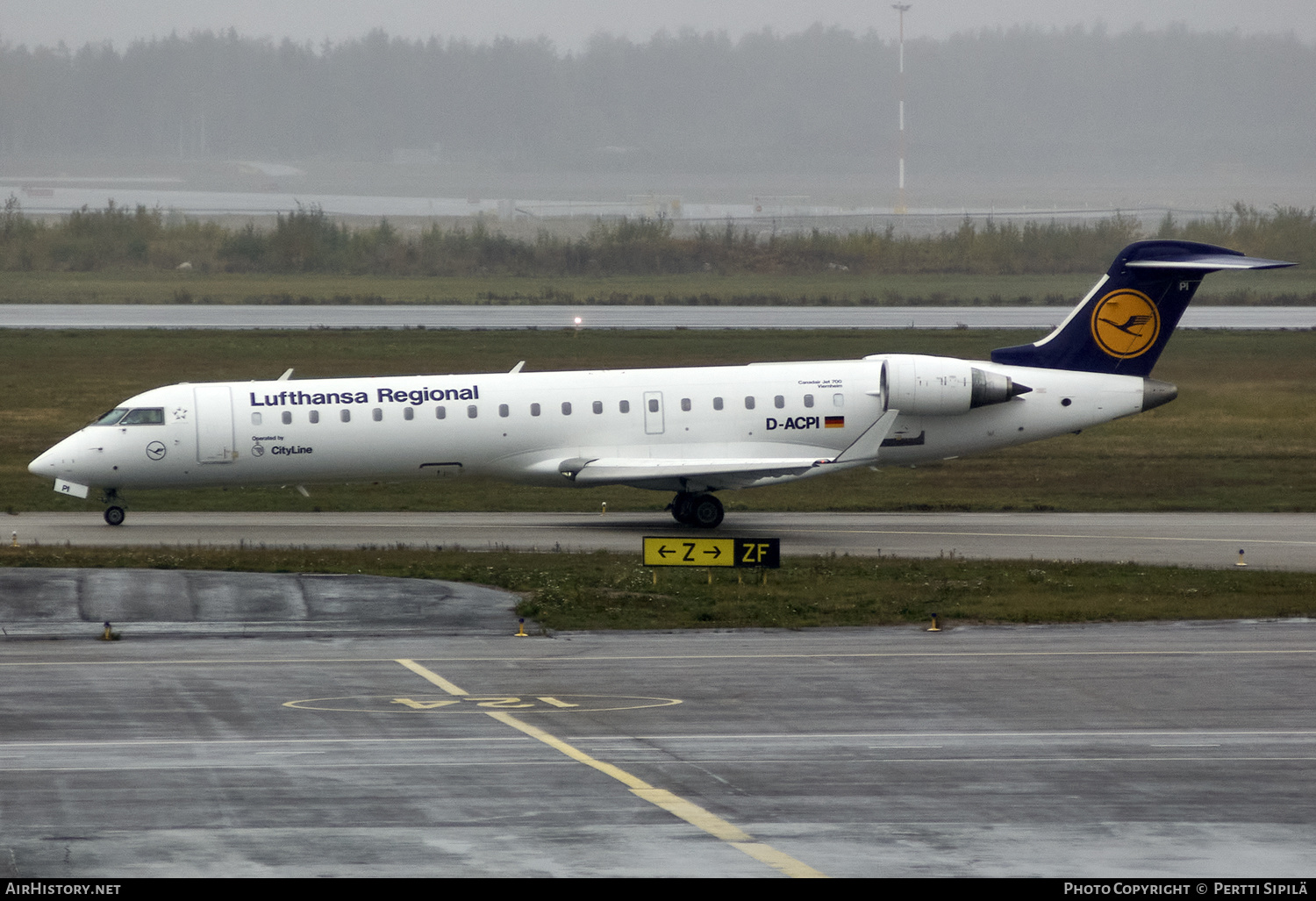 Aircraft Photo of D-ACPI | Bombardier CRJ-701ER (CL-600-2C10) | Lufthansa Regional | AirHistory.net #196427