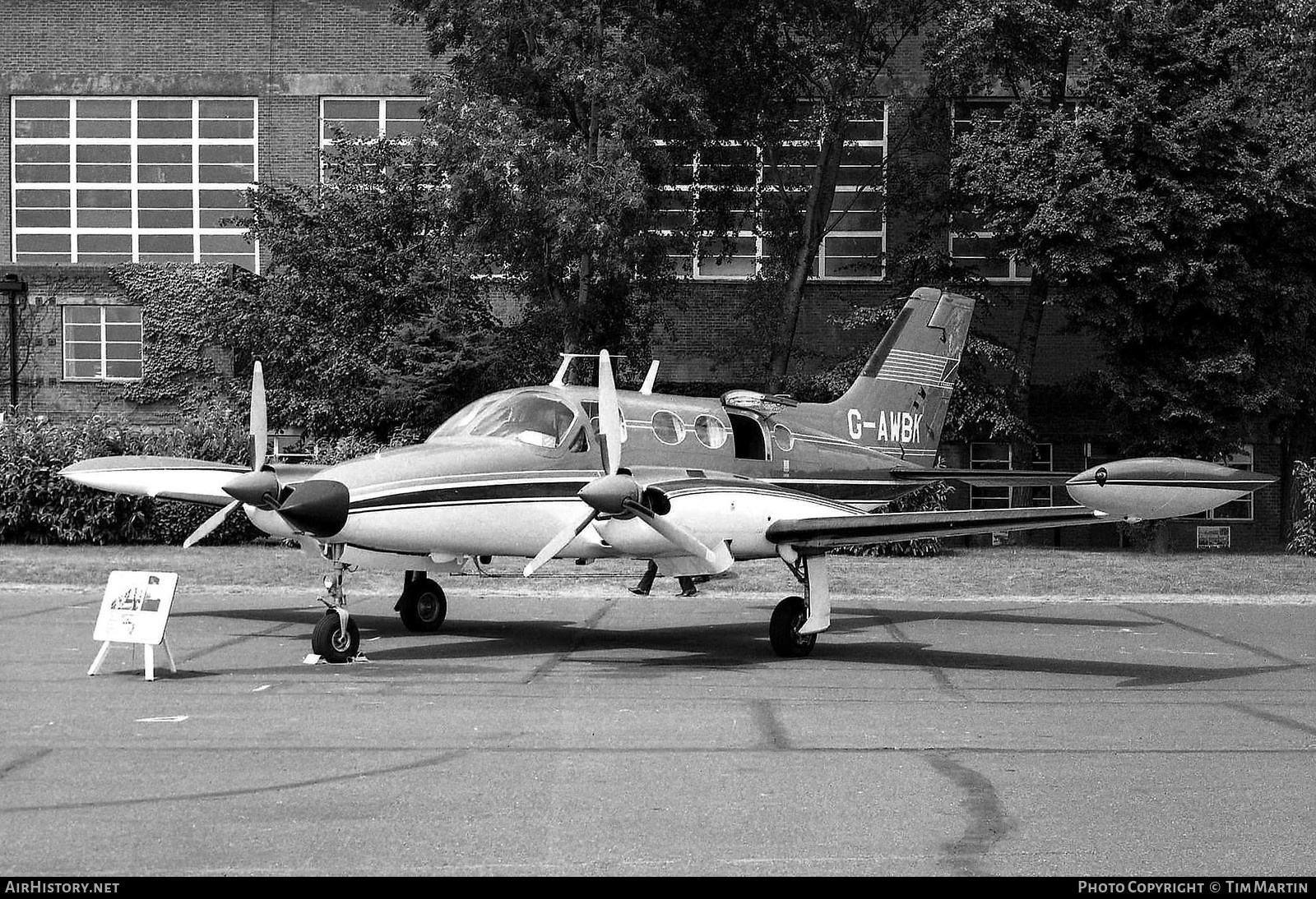Aircraft Photo of G-AWBK | Cessna 421 | AirHistory.net #196477
