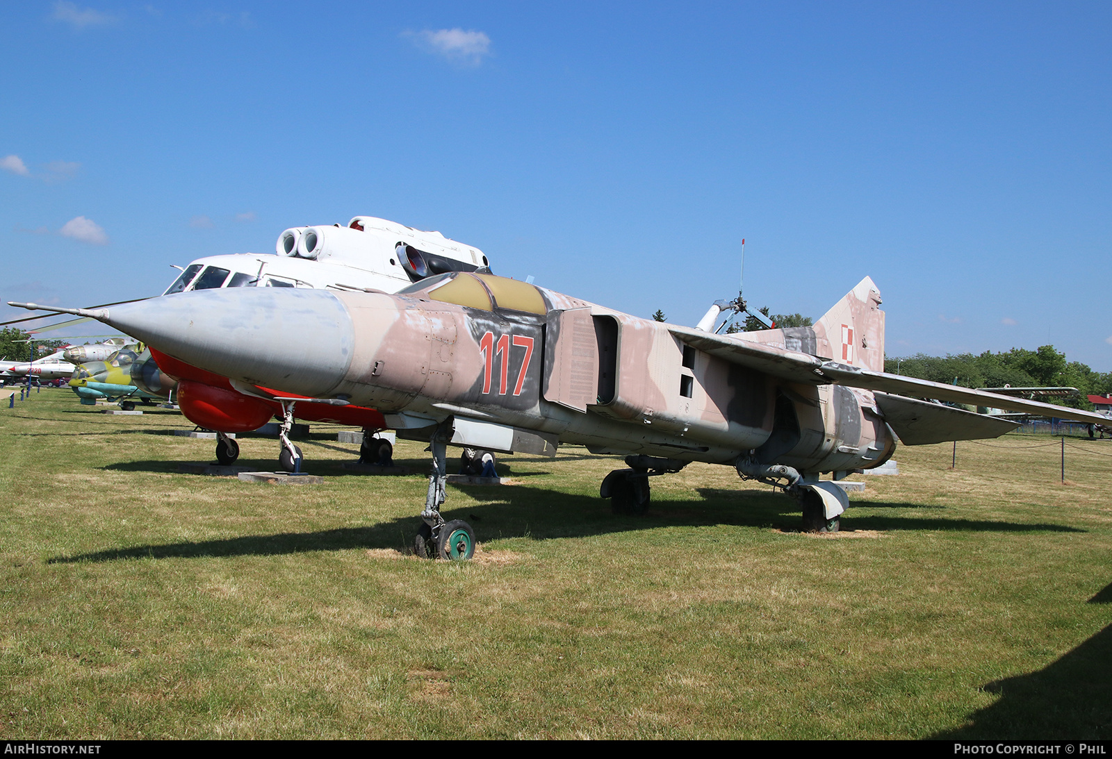 Aircraft Photo of 117 | Mikoyan-Gurevich MiG-23MF | Poland - Air Force | AirHistory.net #196536