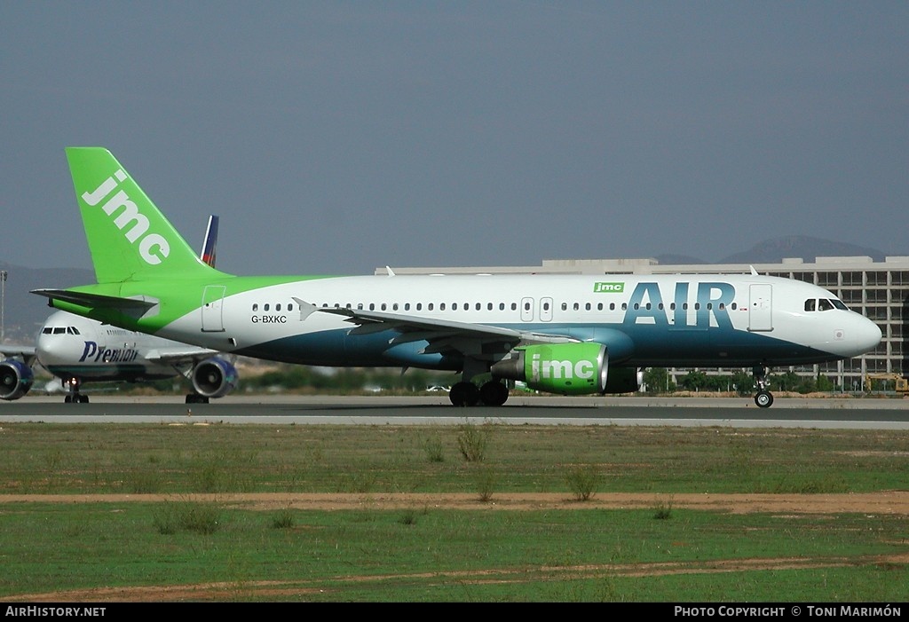 Aircraft Photo of G-BXKC | Airbus A320-214 | JMC Air | AirHistory.net #196637