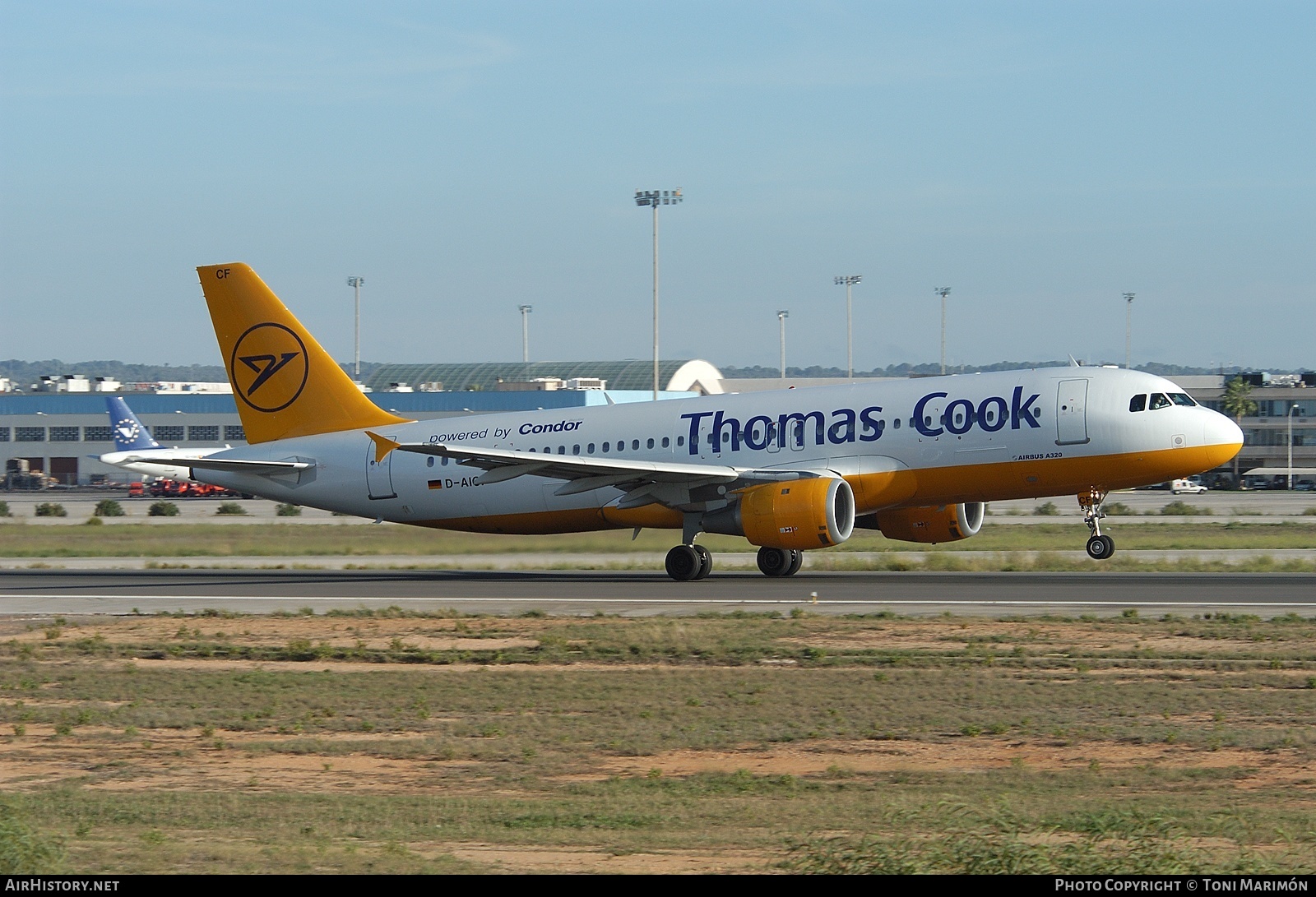 Aircraft Photo of D-AICF | Airbus A320-212 | Thomas Cook Airlines | AirHistory.net #196642