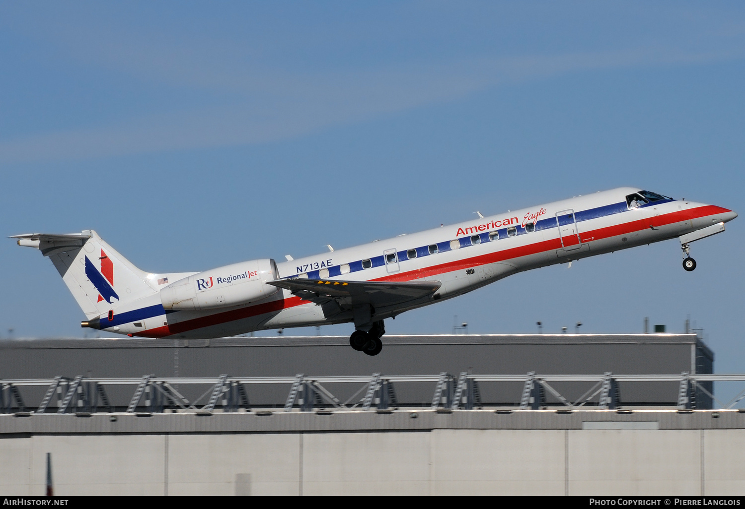 Aircraft Photo of N713AE | Embraer ERJ-135LR (EMB-135LR) | American Eagle | AirHistory.net #196905