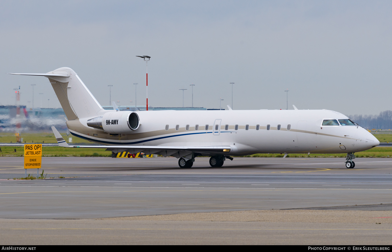 Aircraft Photo of 9H-AMY | Bombardier Challenger 850 (CRJ-200SE/CL-600-2B19) | AirHistory.net #196975