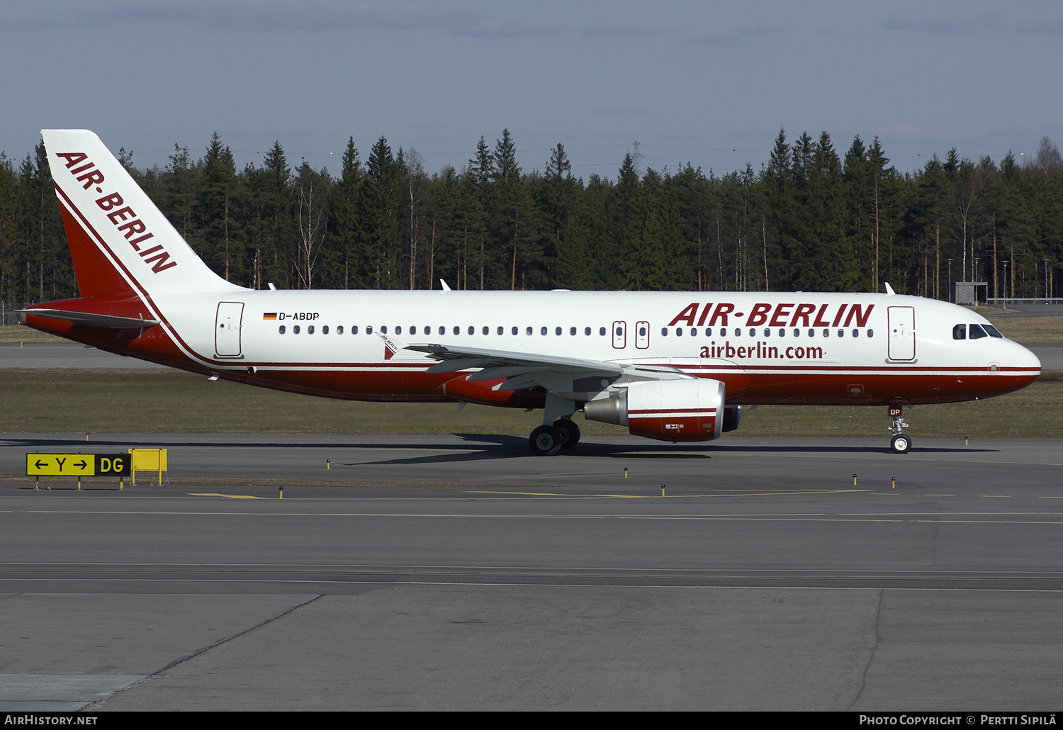 Aircraft Photo of D-ABDP | Airbus A320-214 | Air Berlin | AirHistory.net #196994