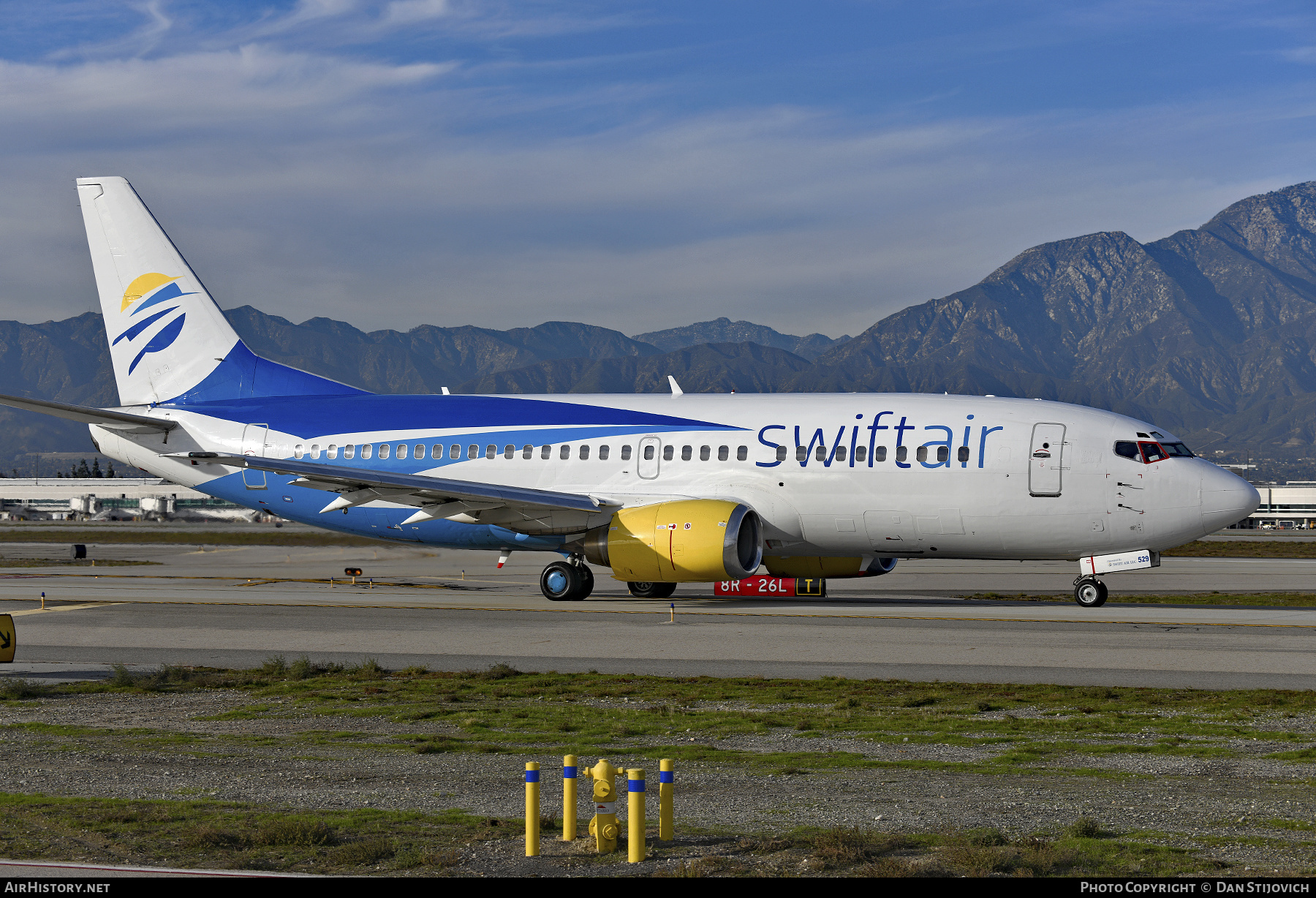 Aircraft Photo of N529AU | Boeing 737-3B7 | Swift Air | AirHistory.net #197019