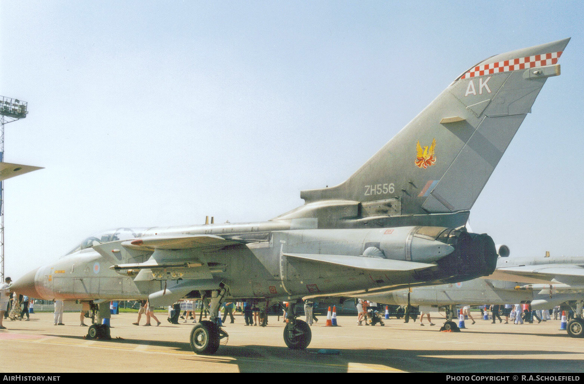 Aircraft Photo of ZH556 | Panavia Tornado F3(T) | UK - Air Force | AirHistory.net #197057