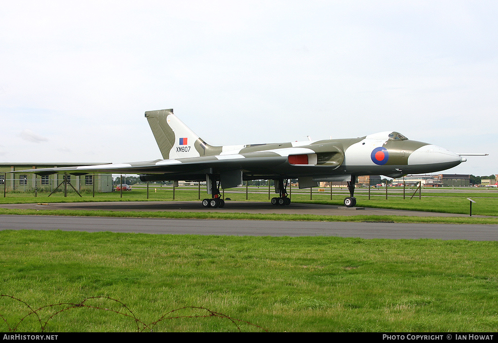 Aircraft Photo of XM607 | Avro 698 Vulcan B.2 | UK - Air Force | AirHistory.net #197069