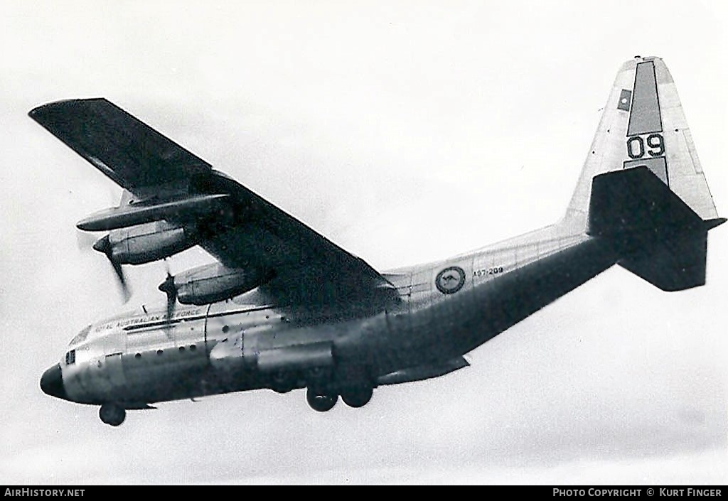 Aircraft Photo of A97-209 | Lockheed C-130A Hercules (L-182) | Australia - Air Force | AirHistory.net #197152