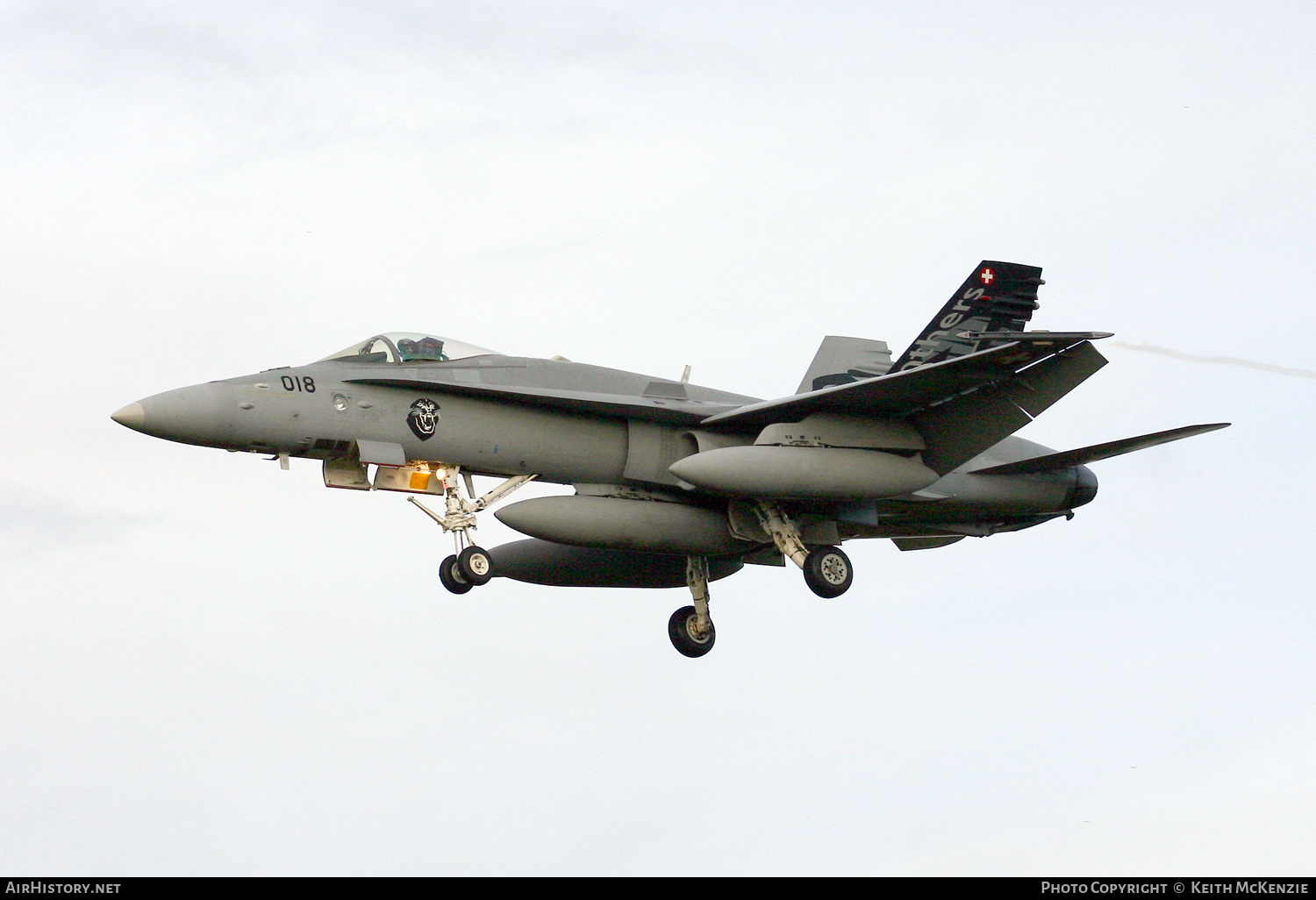 Aircraft Photo of J-5018 | McDonnell Douglas F/A-18C Hornet | Switzerland - Air Force | AirHistory.net #197154